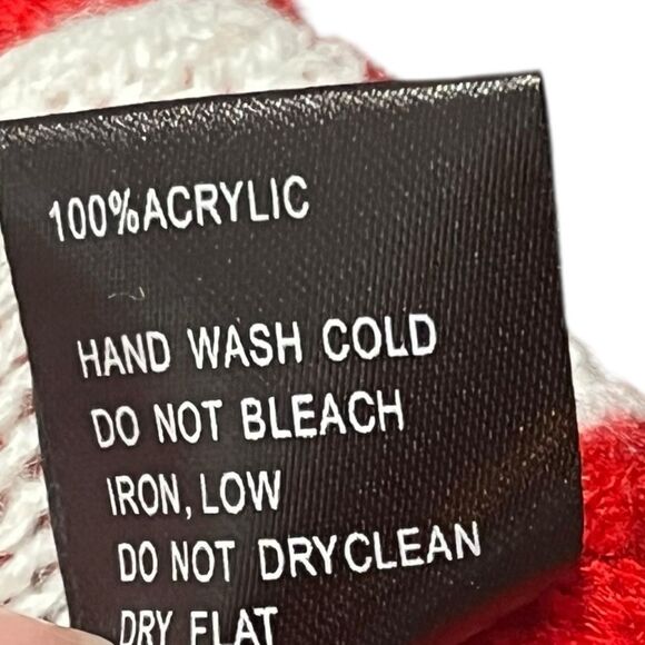 POL Women’s Red Snowflake Crew Neck Sweater, Size M - Picture 6 of 6